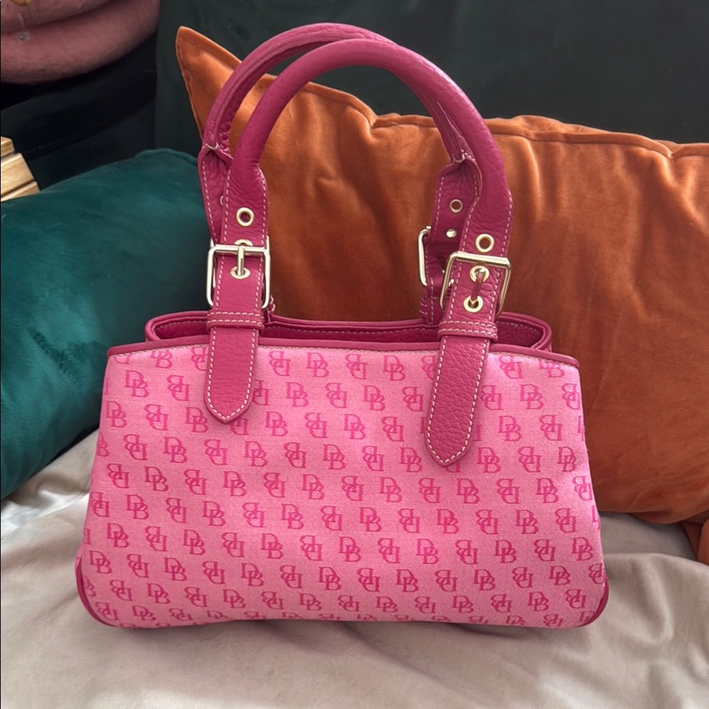 Dooney and Bourke Small Bucket Satchel in pink. Y2K, Barbie style